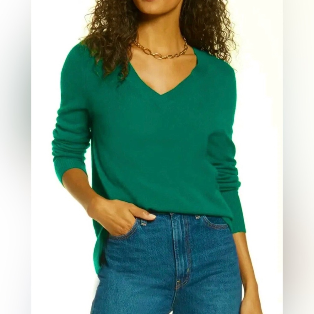 Halogen Cashmere V-Neck Sweater